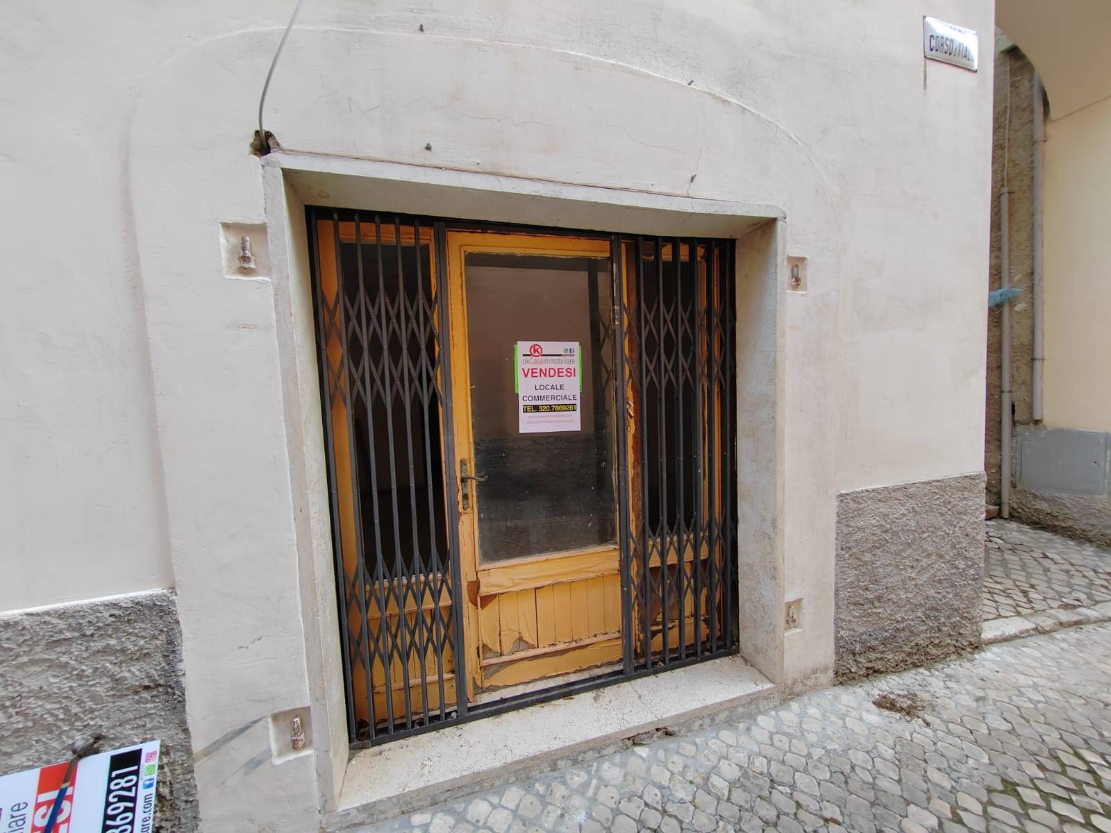 Locale commerciale in vendita a Maenza