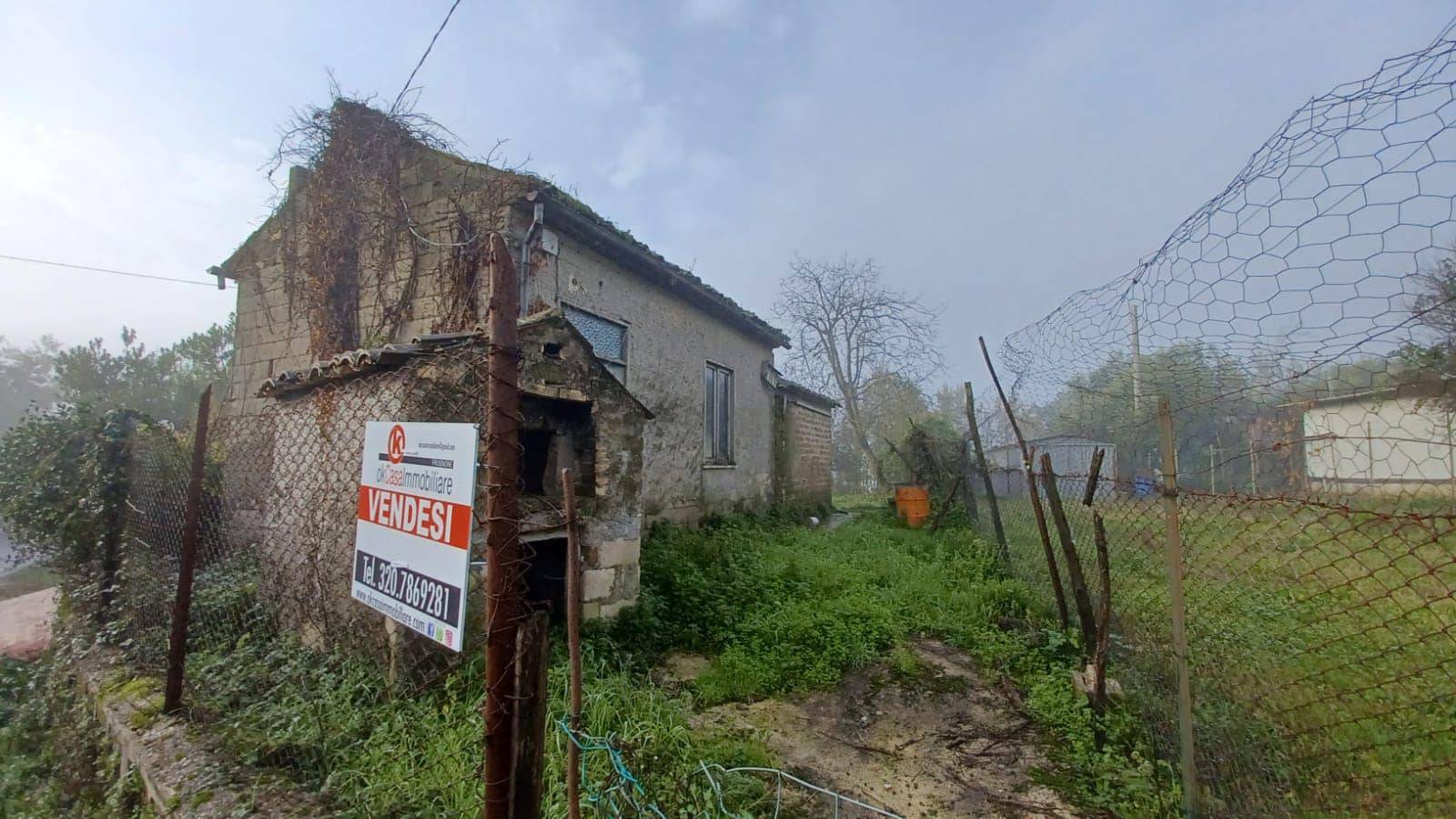 FABBRICATO in vendita a Giuliano di Roma