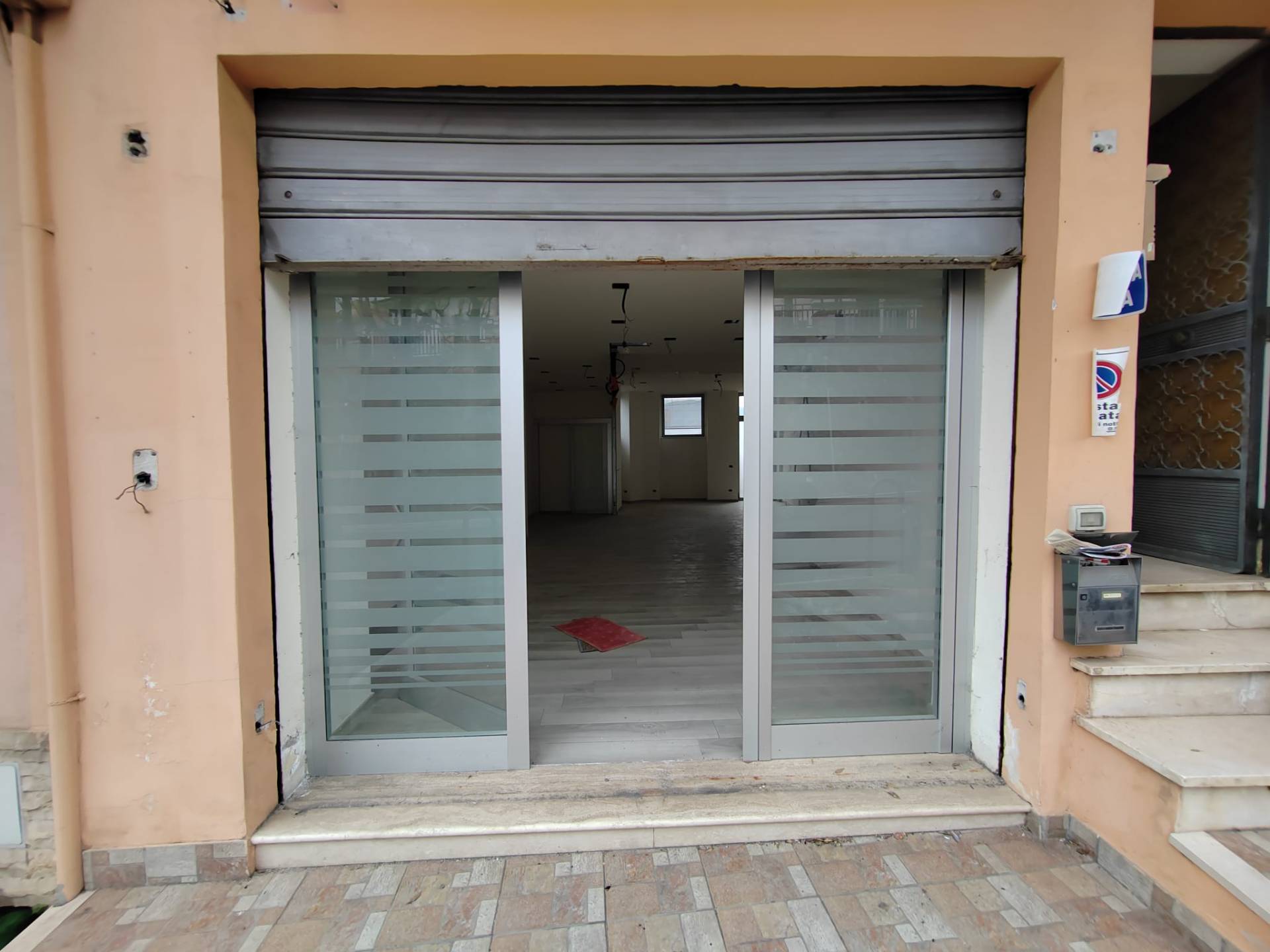 Locale commerciale in vendita a Priverno