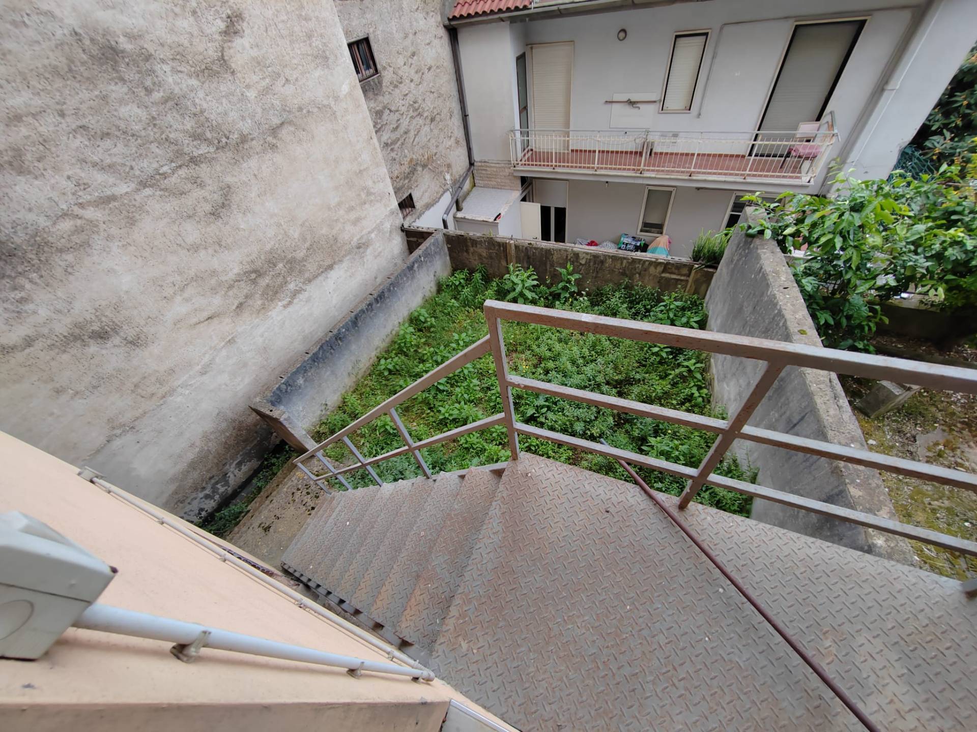 Locale commerciale in vendita a Priverno