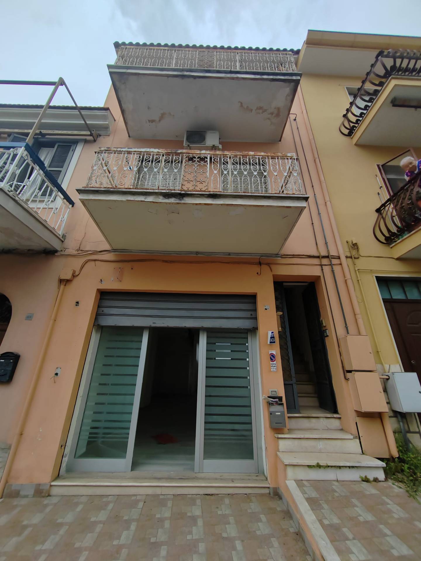 Locale commerciale in vendita a Priverno