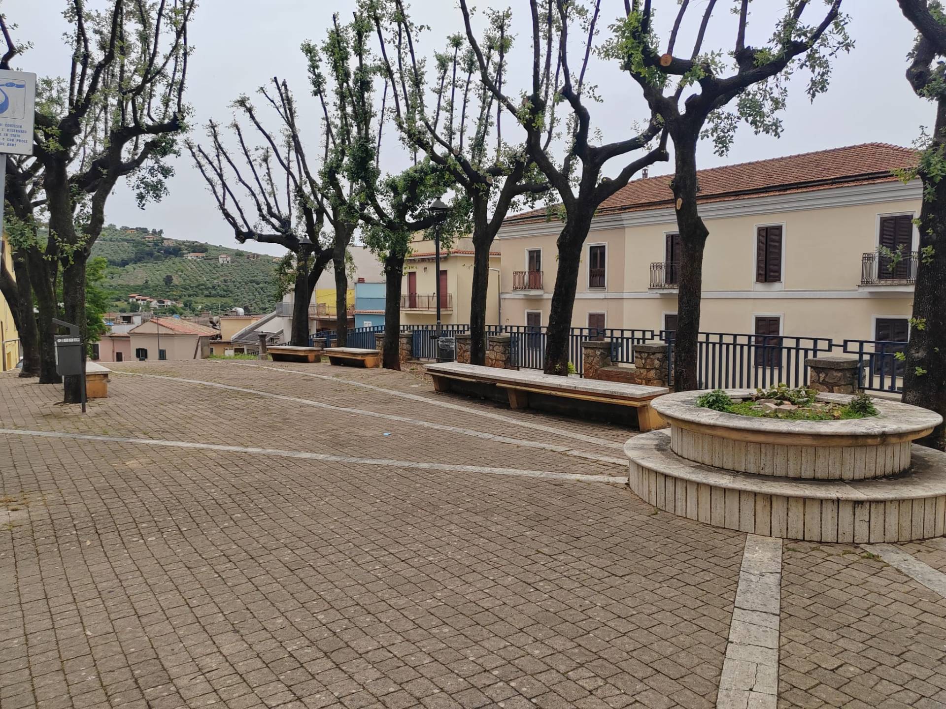 Locale commerciale in vendita a Priverno