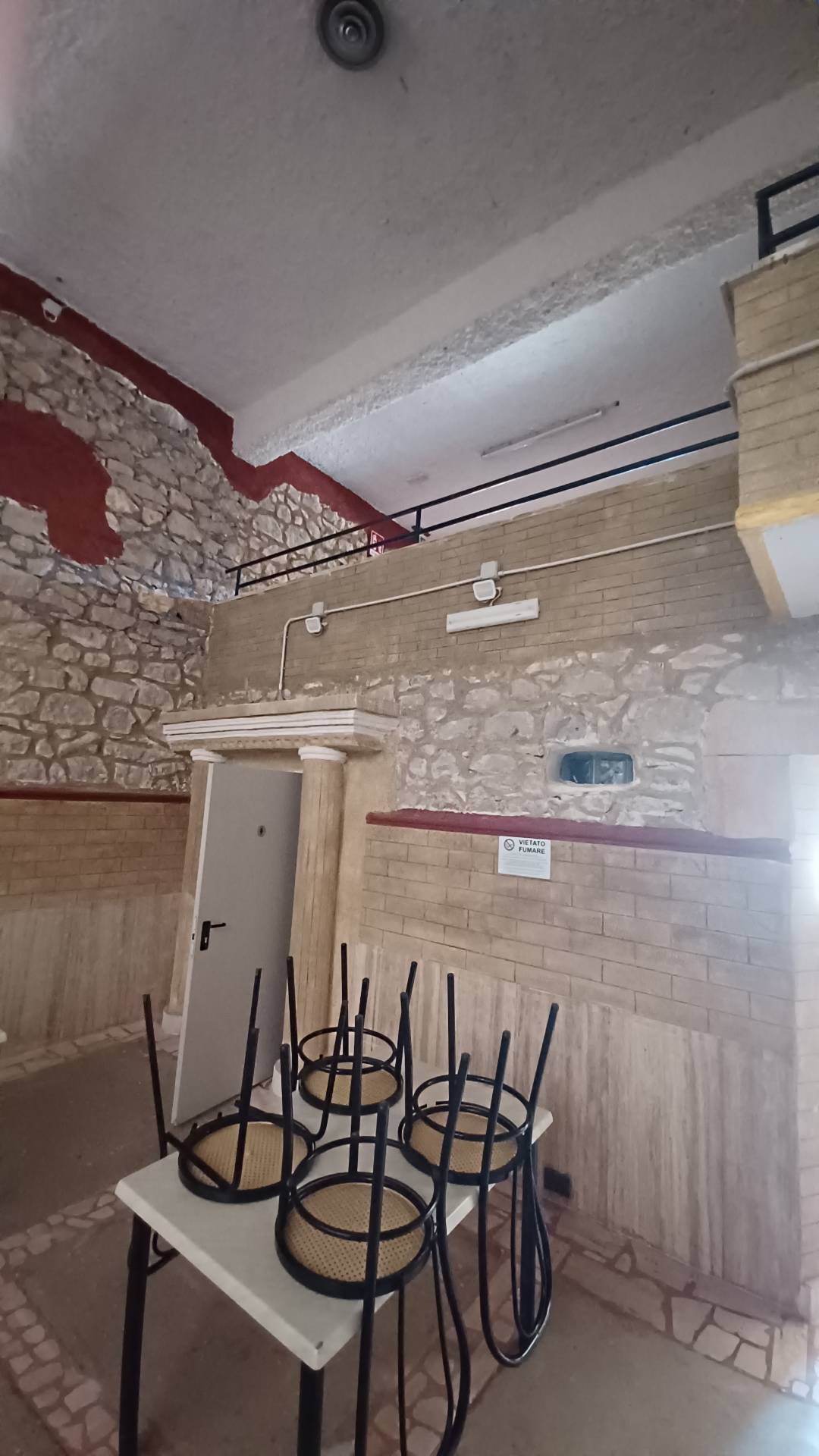 Attivit commerciale in affitto a Amaseno