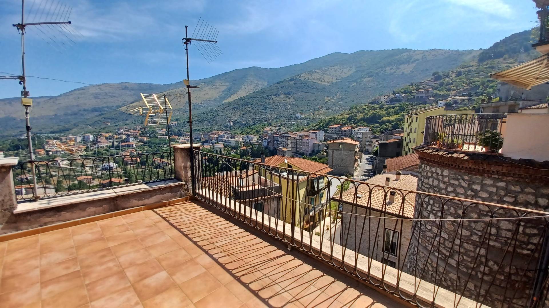 Appartamento in vendita a Vallecorsa