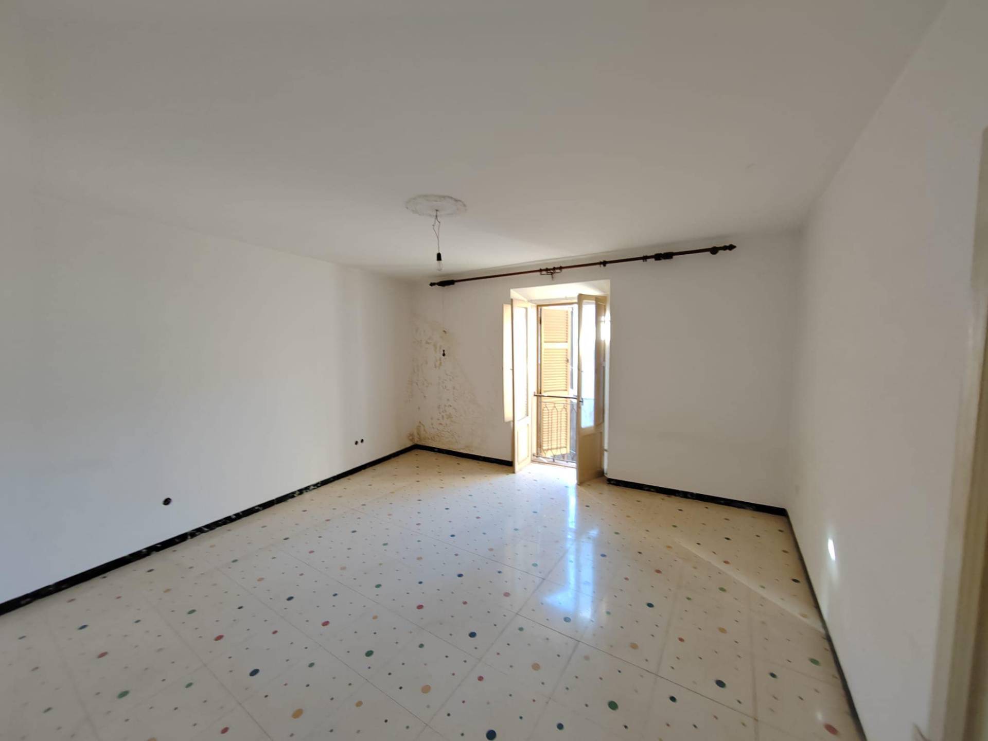 palazzina in vendita a Vallecorsa