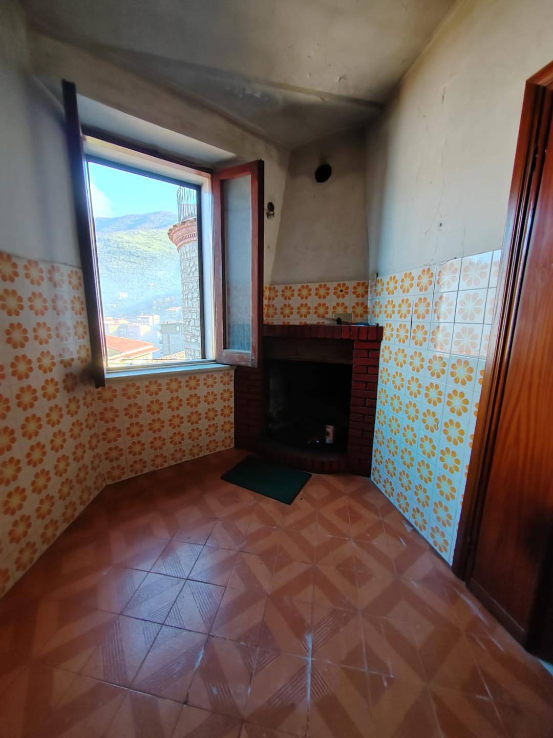 Appartamento in vendita a Vallecorsa