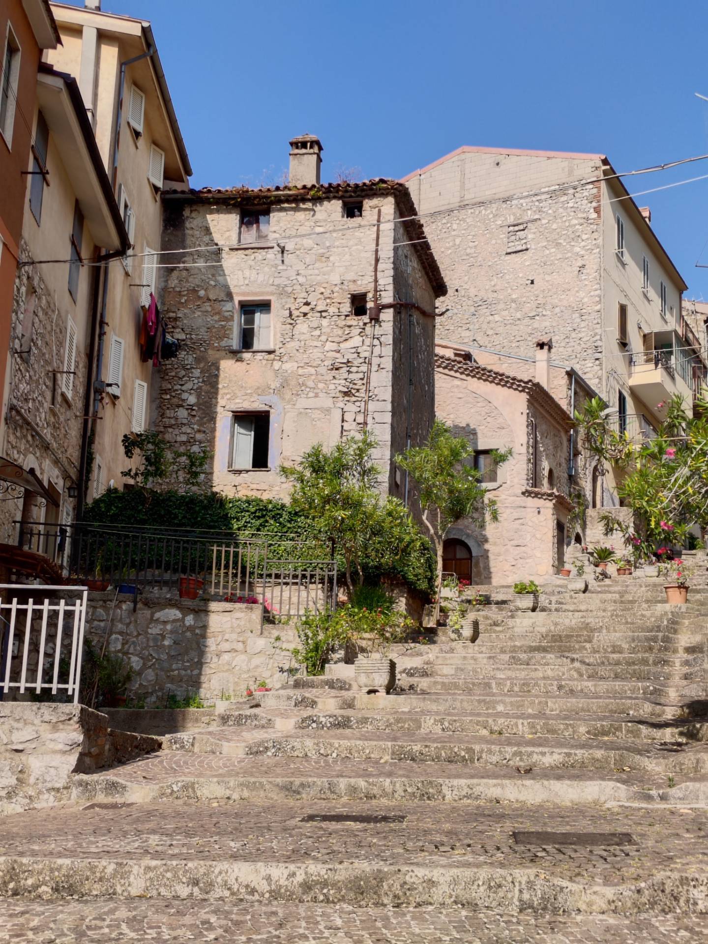 palazzina in vendita a Vallecorsa