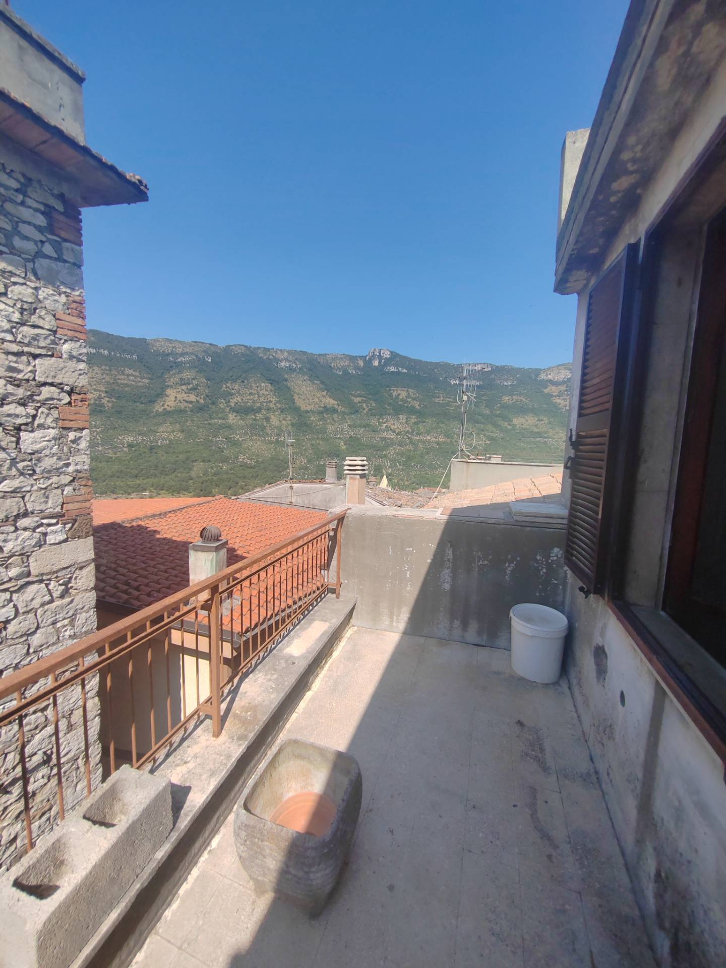 Appartamento in vendita a Vallecorsa