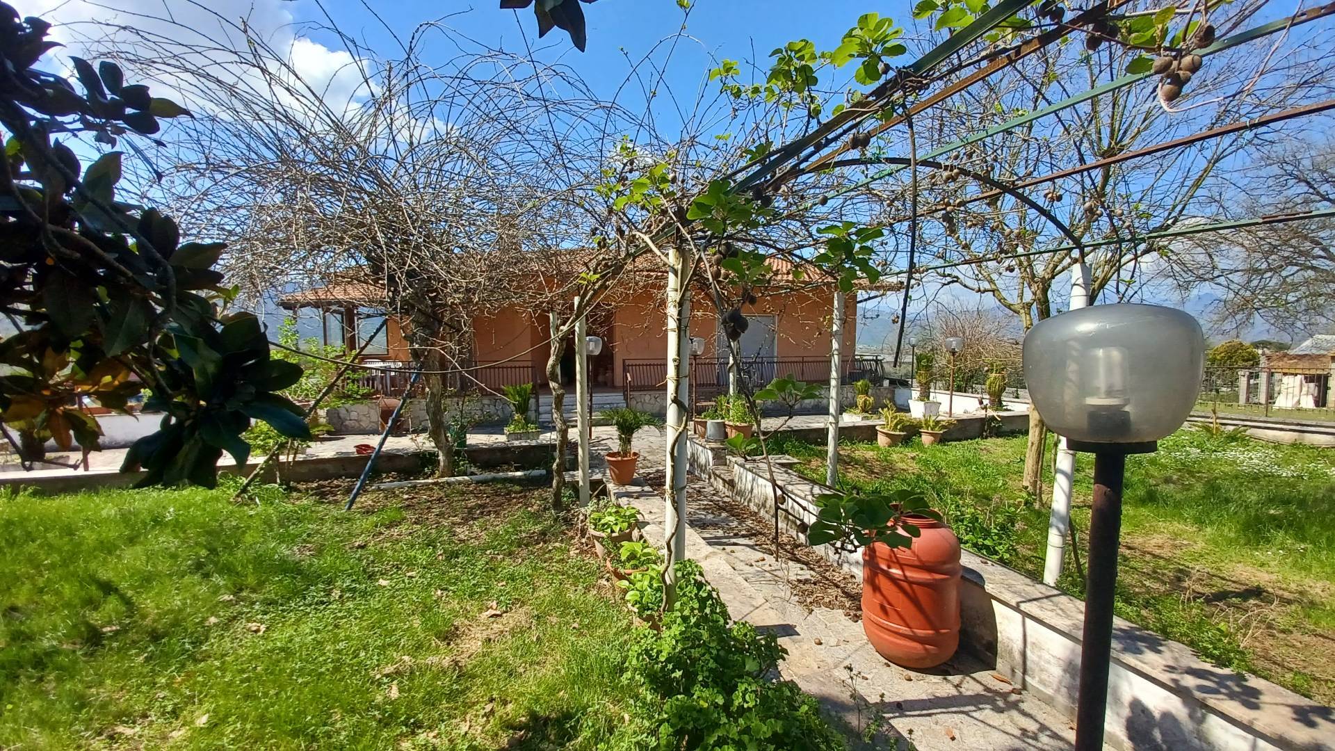 Villa in vendita a Amaseno