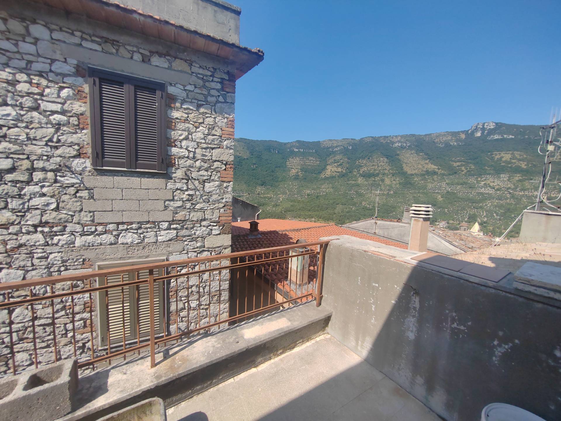 Appartamento in vendita a Vallecorsa