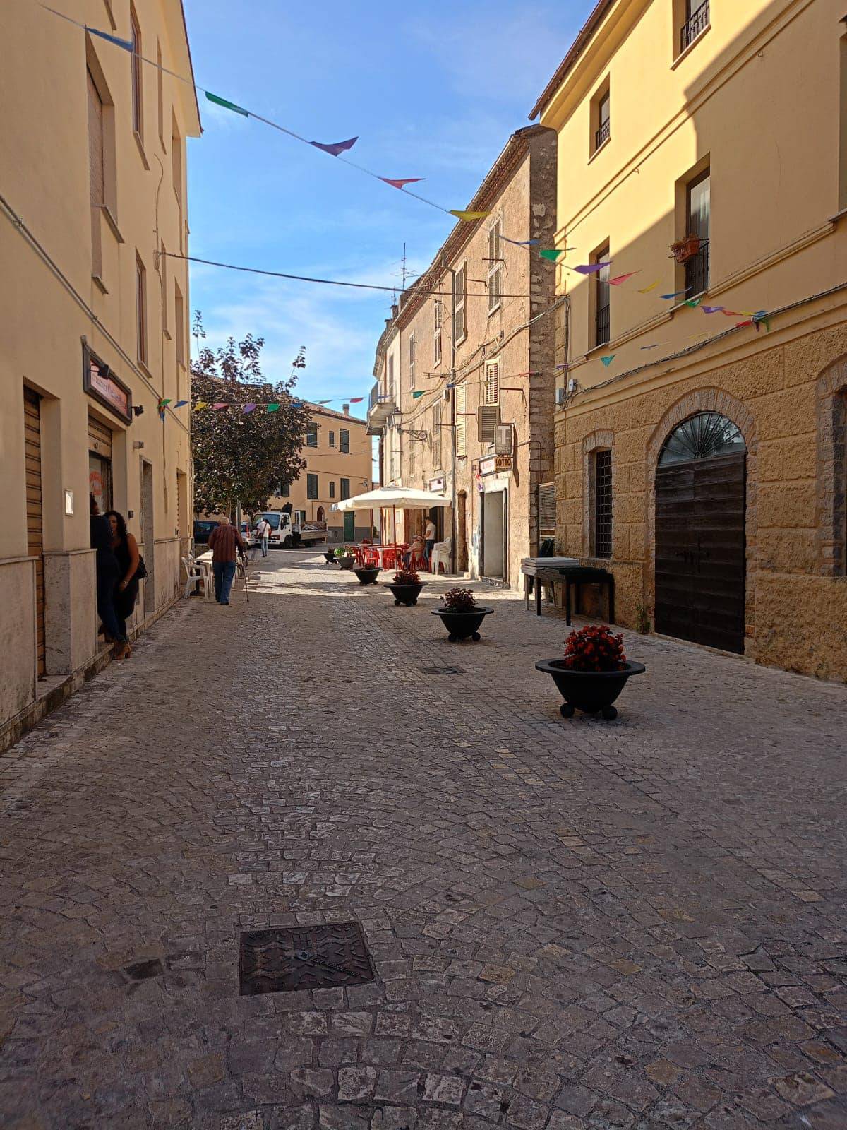 Locale commerciale in vendita a Maenza