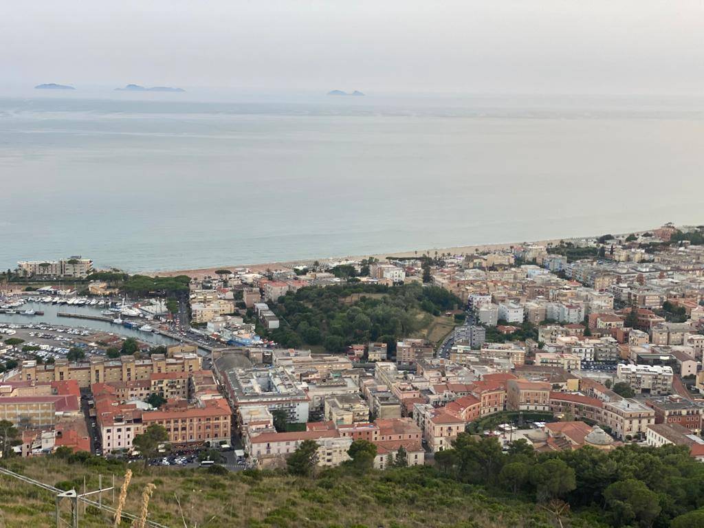 Appartamento in affitto a Terracina