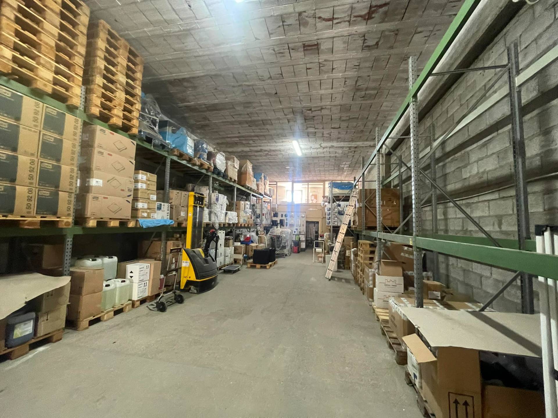 Locale commerciale in vendita a Alatri