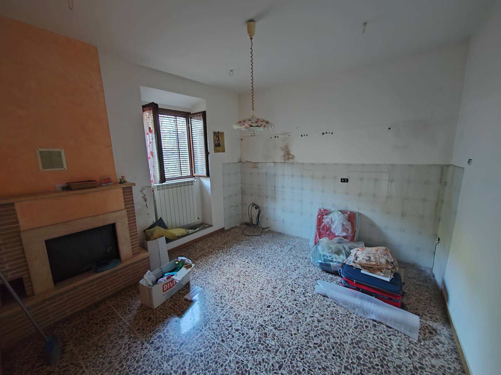 palazzina in vendita a Vallecorsa