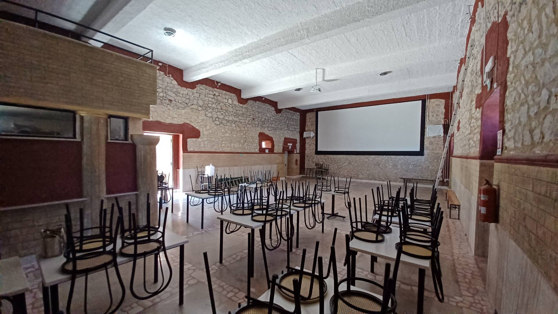 Attivit commerciale in affitto a Amaseno