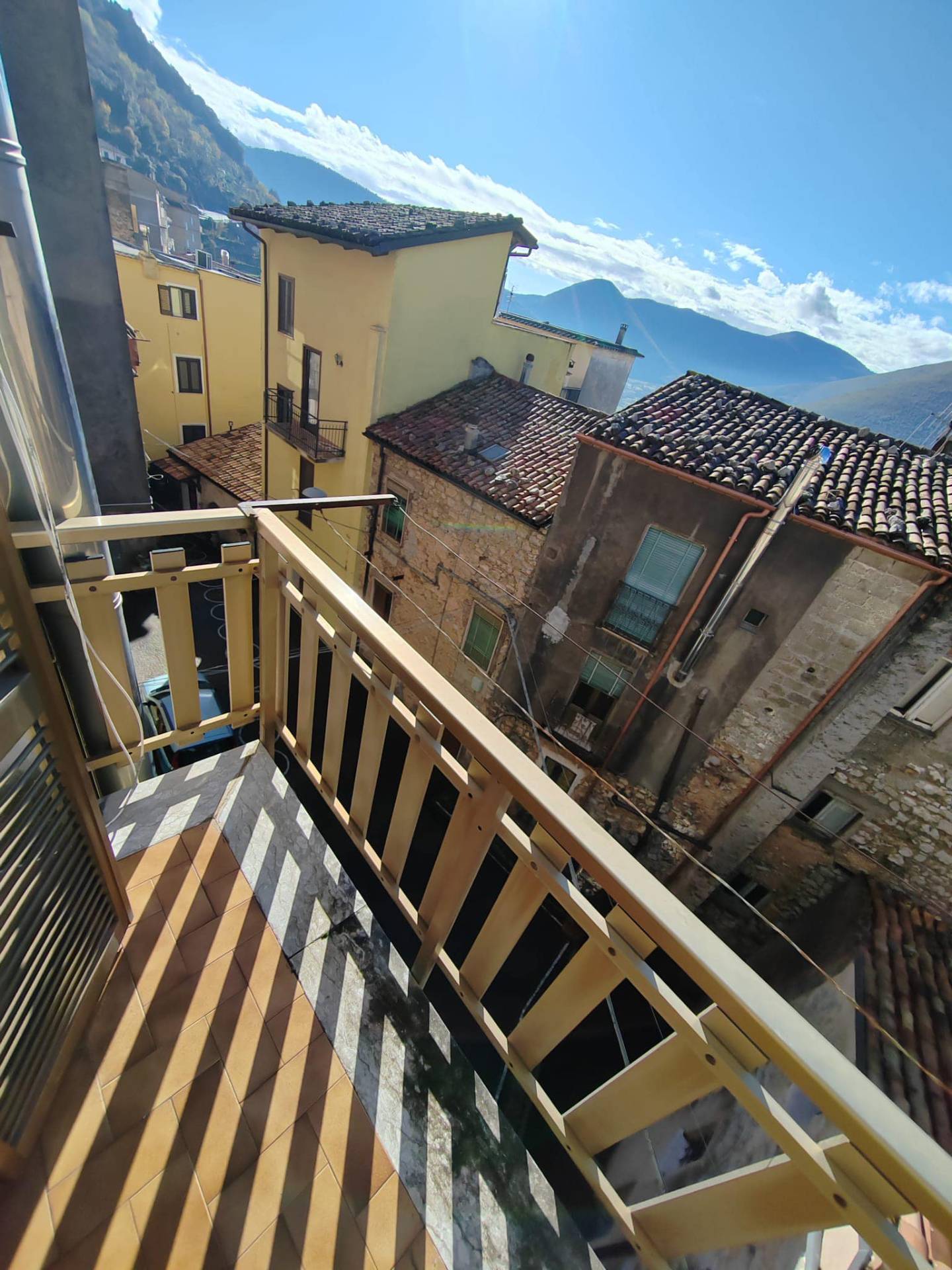 palazzina in vendita a Vallecorsa