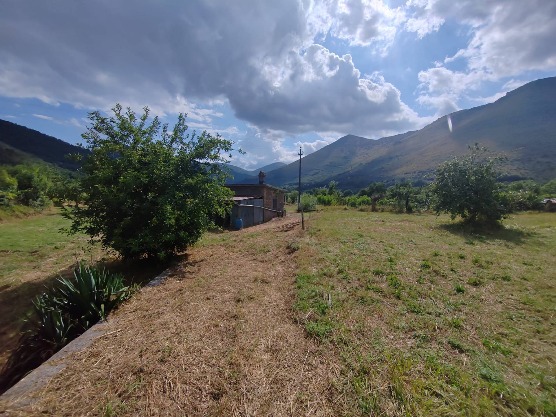 FABBRICATO in vendita a Vallecorsa