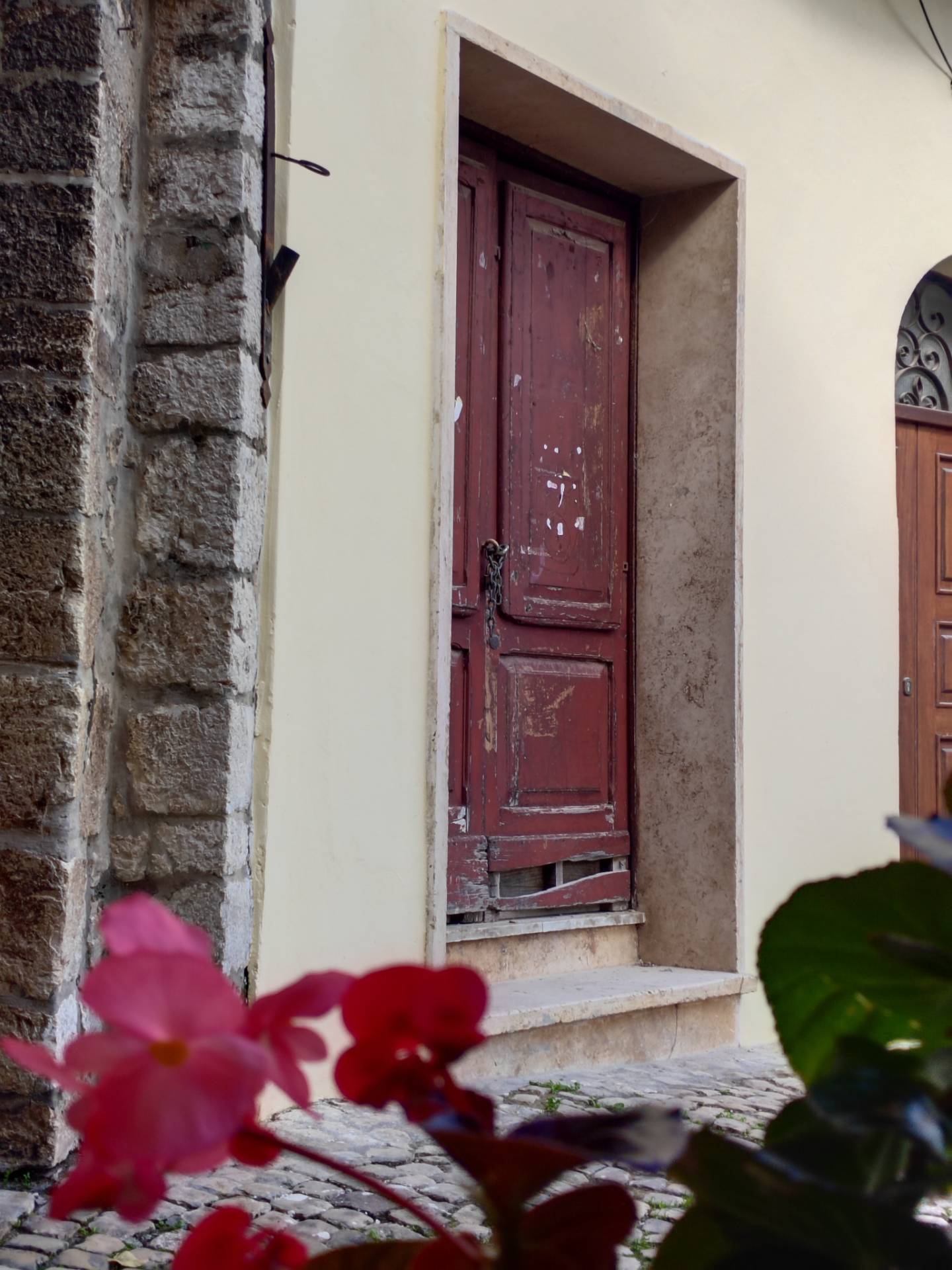 Locale commerciale in vendita a Maenza