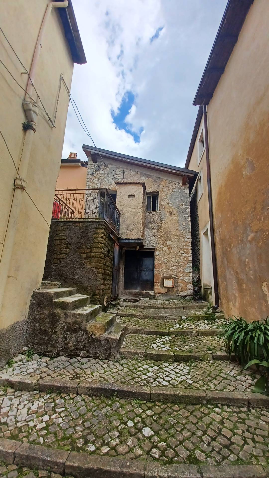 palazzina in vendita a Maenza