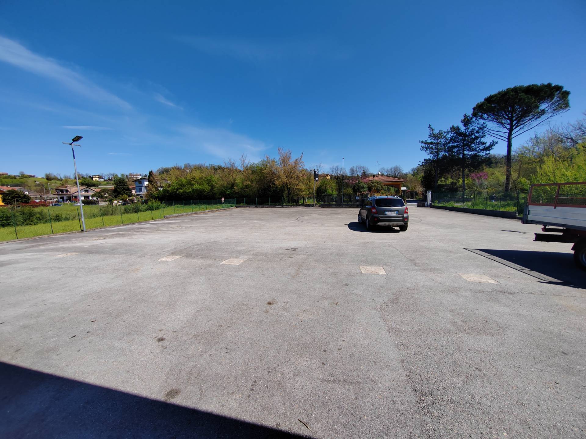 Locale commerciale in affitto a Ceccano