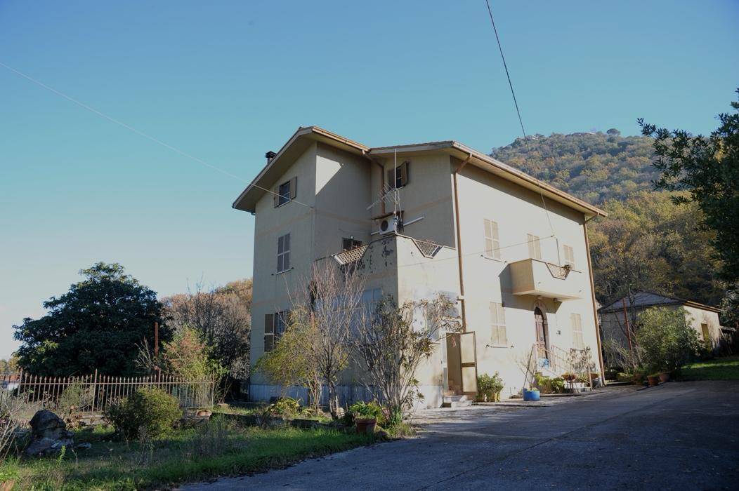Casa indipendente in vendita a Castro dei Volsci