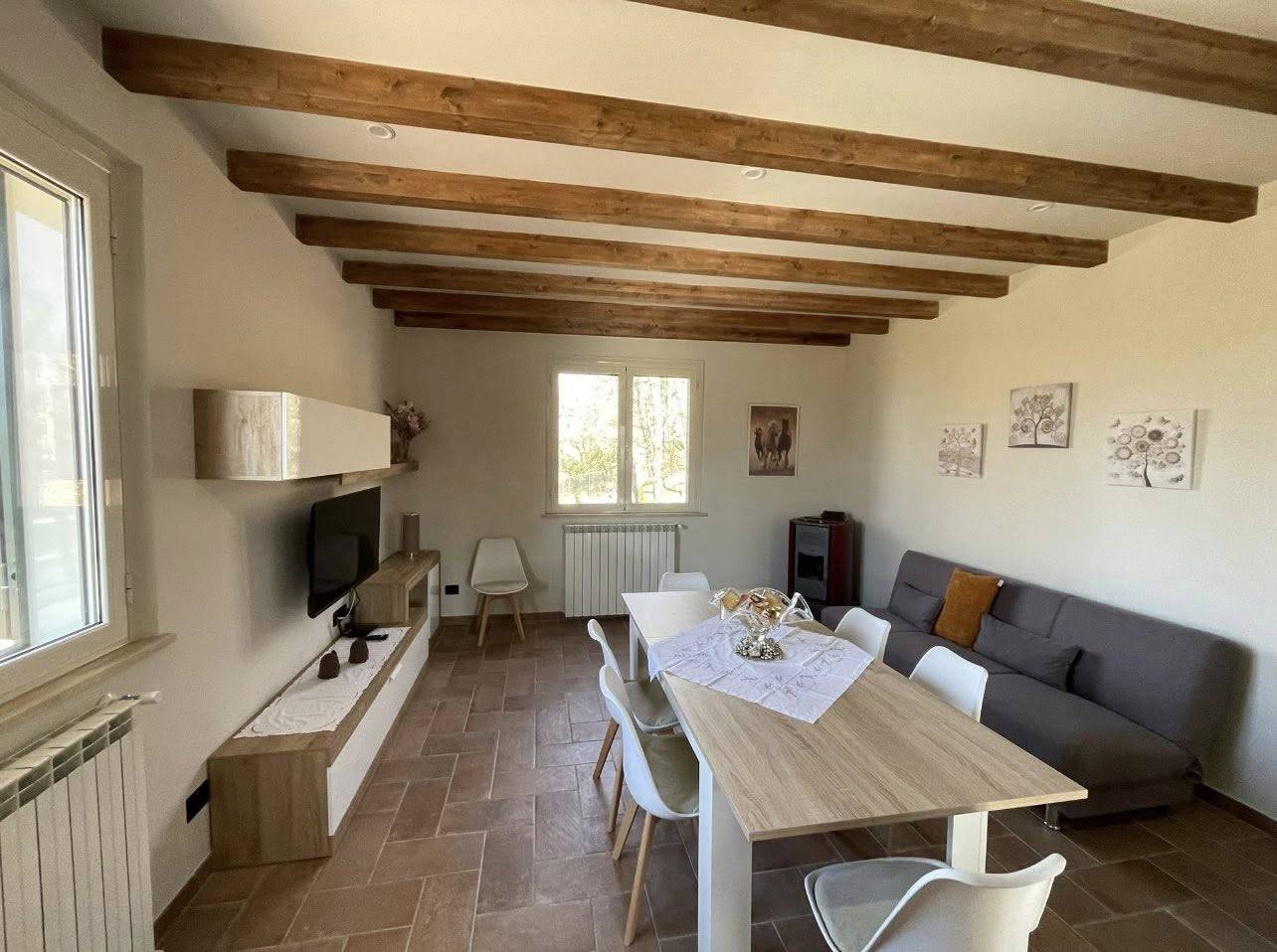 Casa indipendente in affitto a Vico nel Lazio