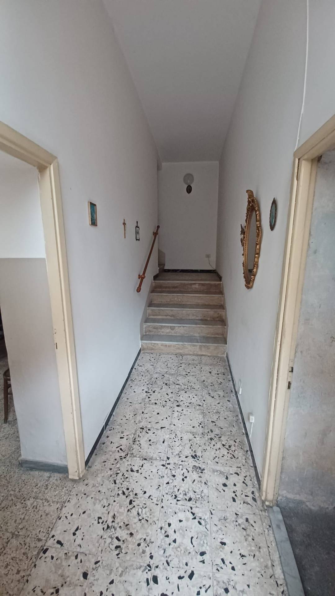 palazzina in vendita a Priverno