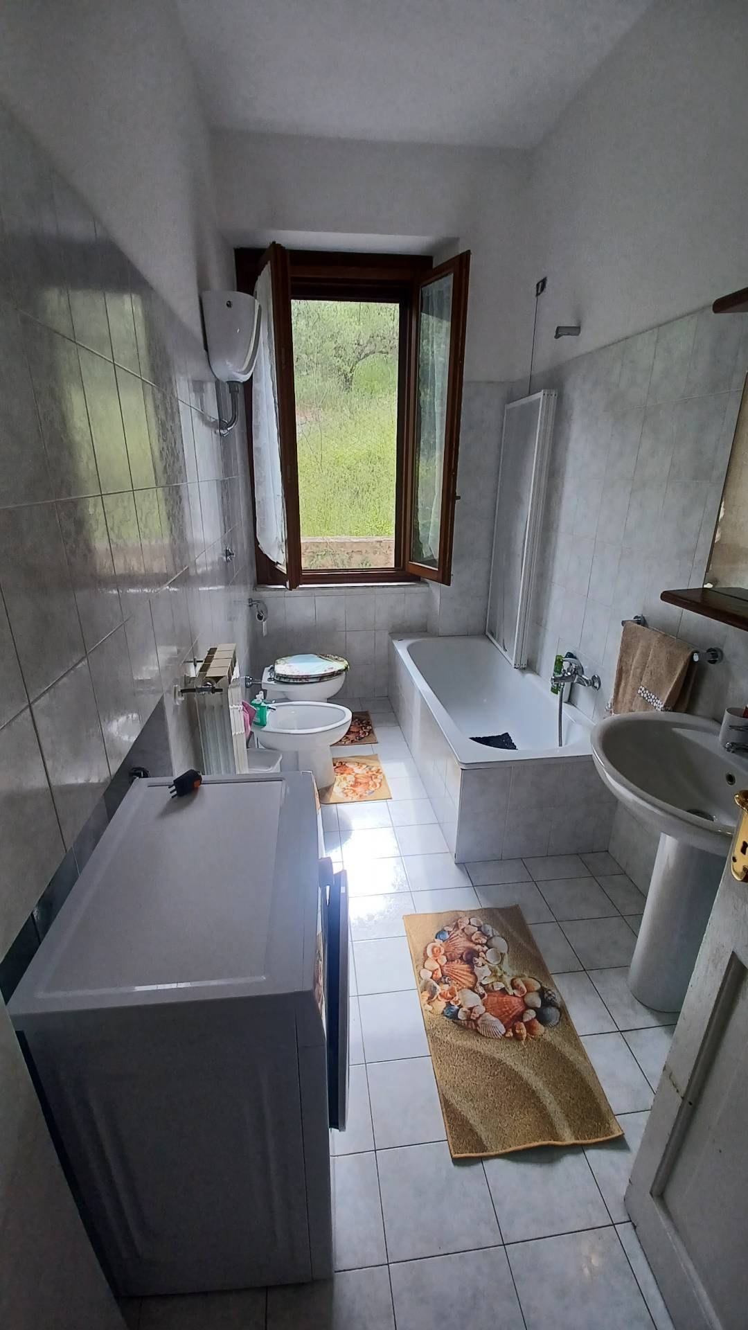 Appartamento in vendita a Vallecorsa