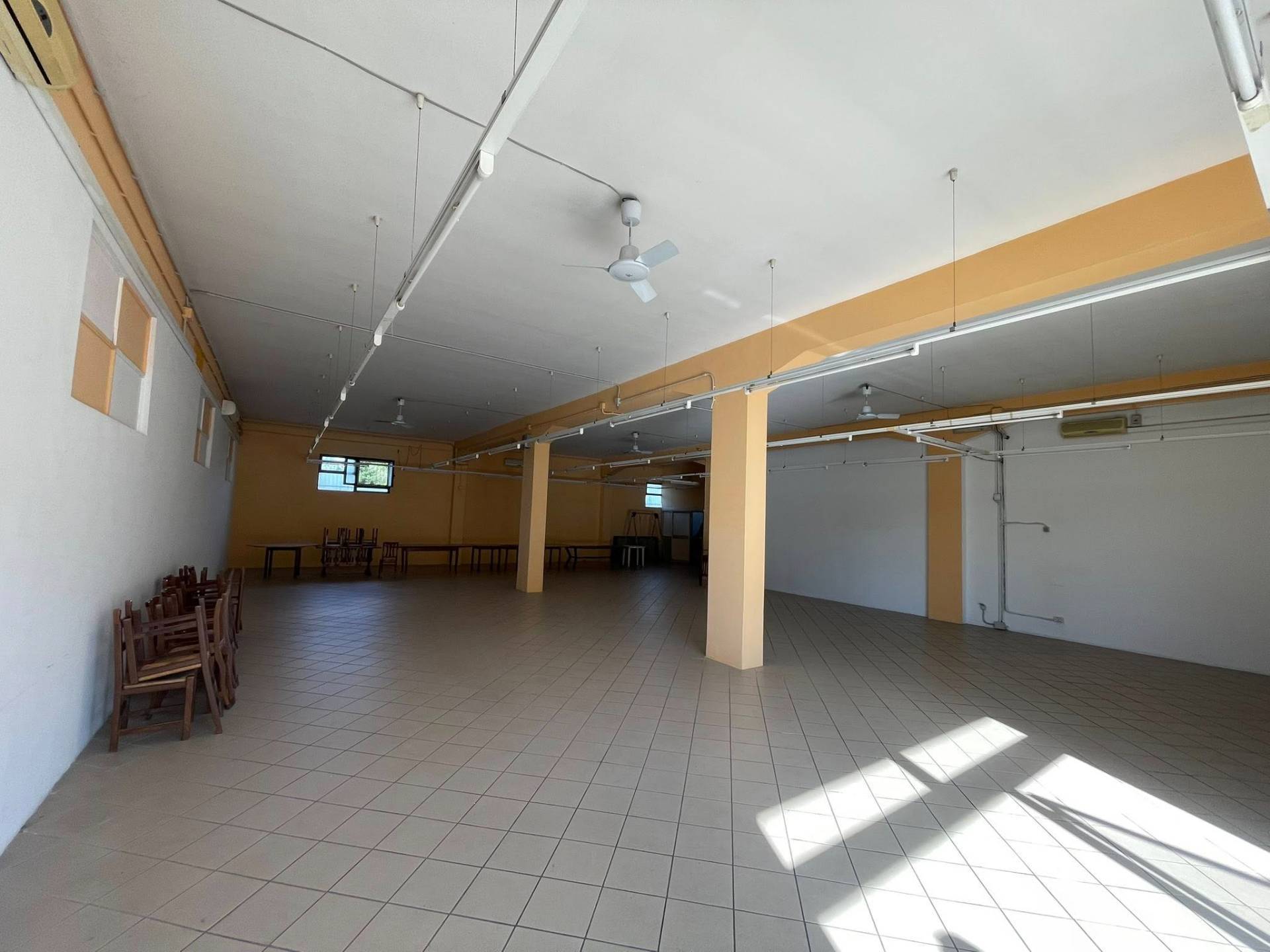 Locale commerciale in affitto a Morolo, Madonna del Piano