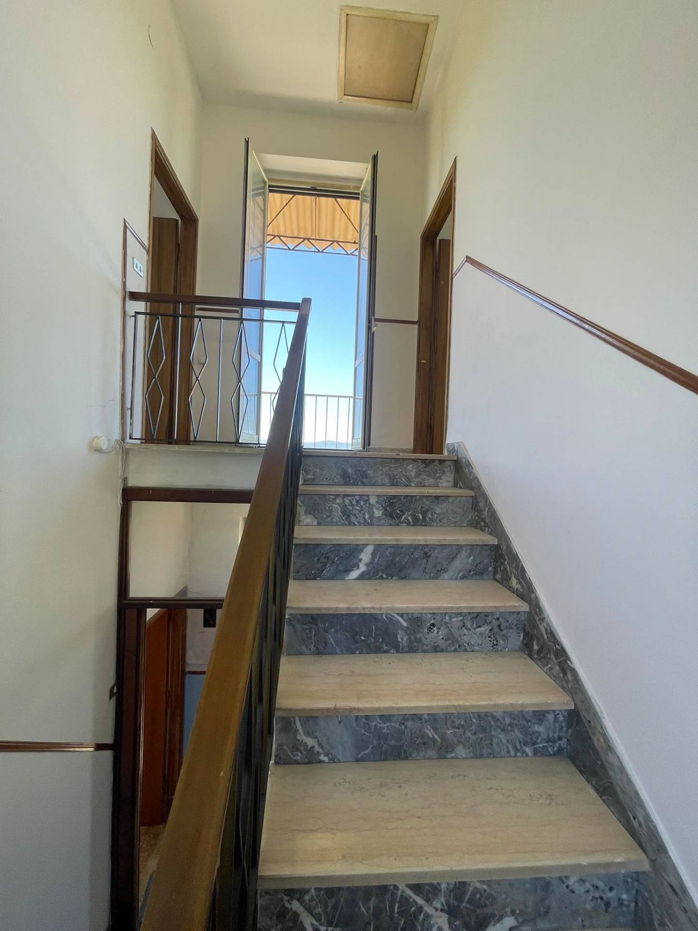 Casa indipendente in vendita a Frosinone, Periferia