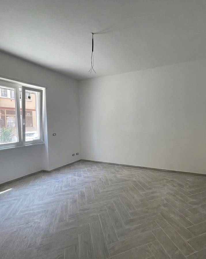 Appartamento in vendita a Frosinone, Centro