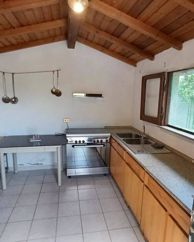 Casa indipendente in vendita a Torre Cajetani