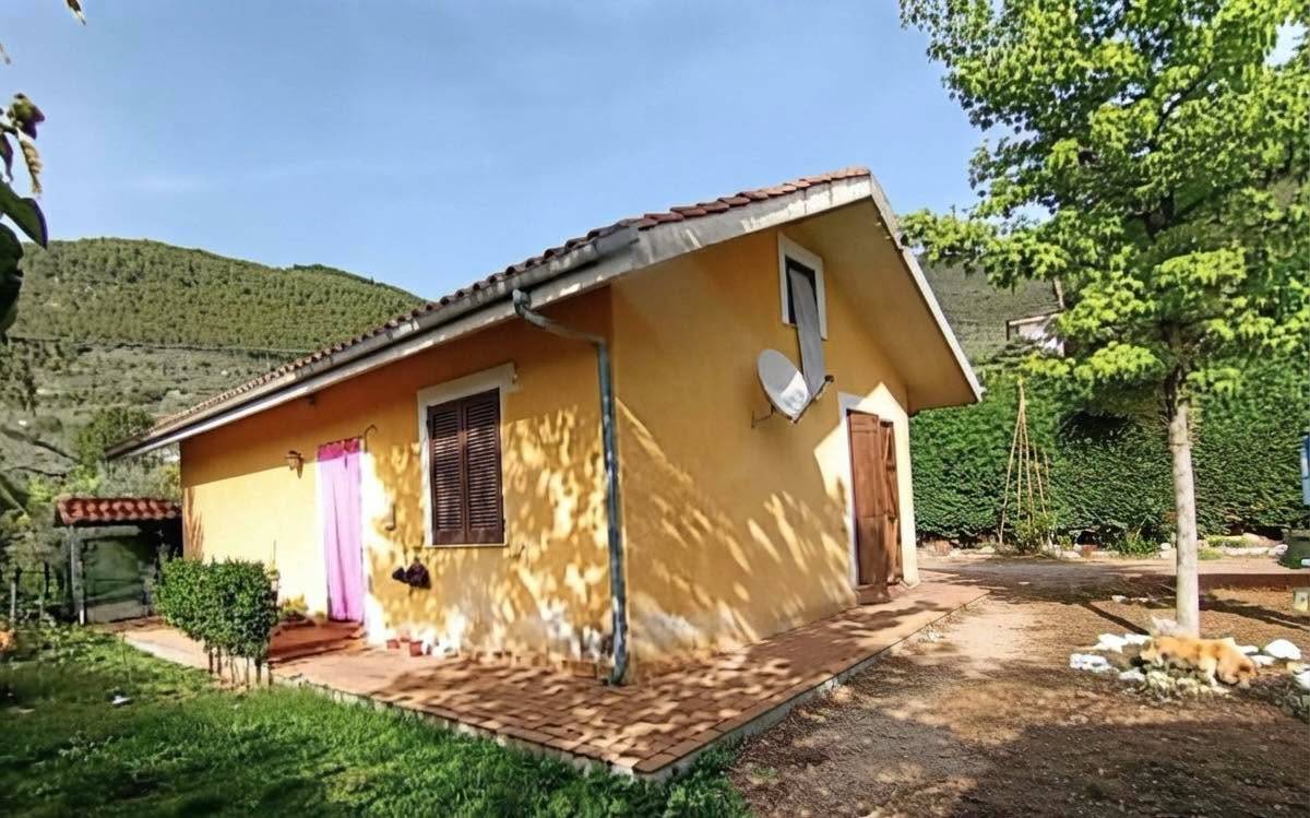 Casa indipendente in vendita a Alatri