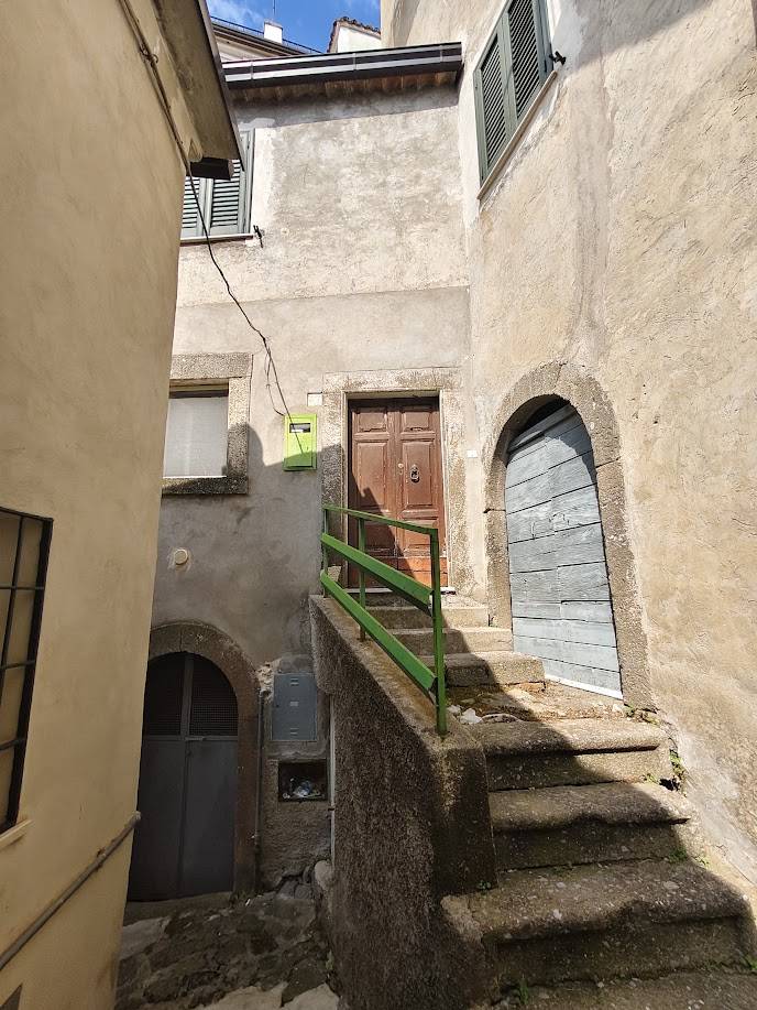 Appartamento in vendita a Patrica
