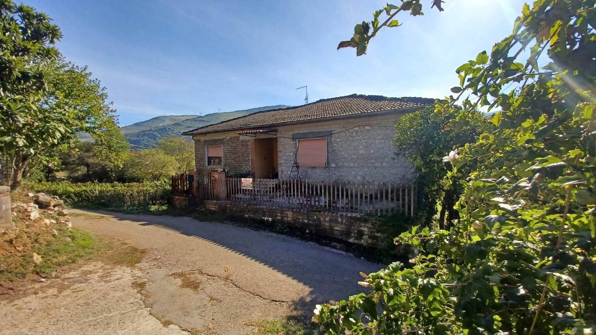 Casa indipendente in vendita a Castro dei Volsci
