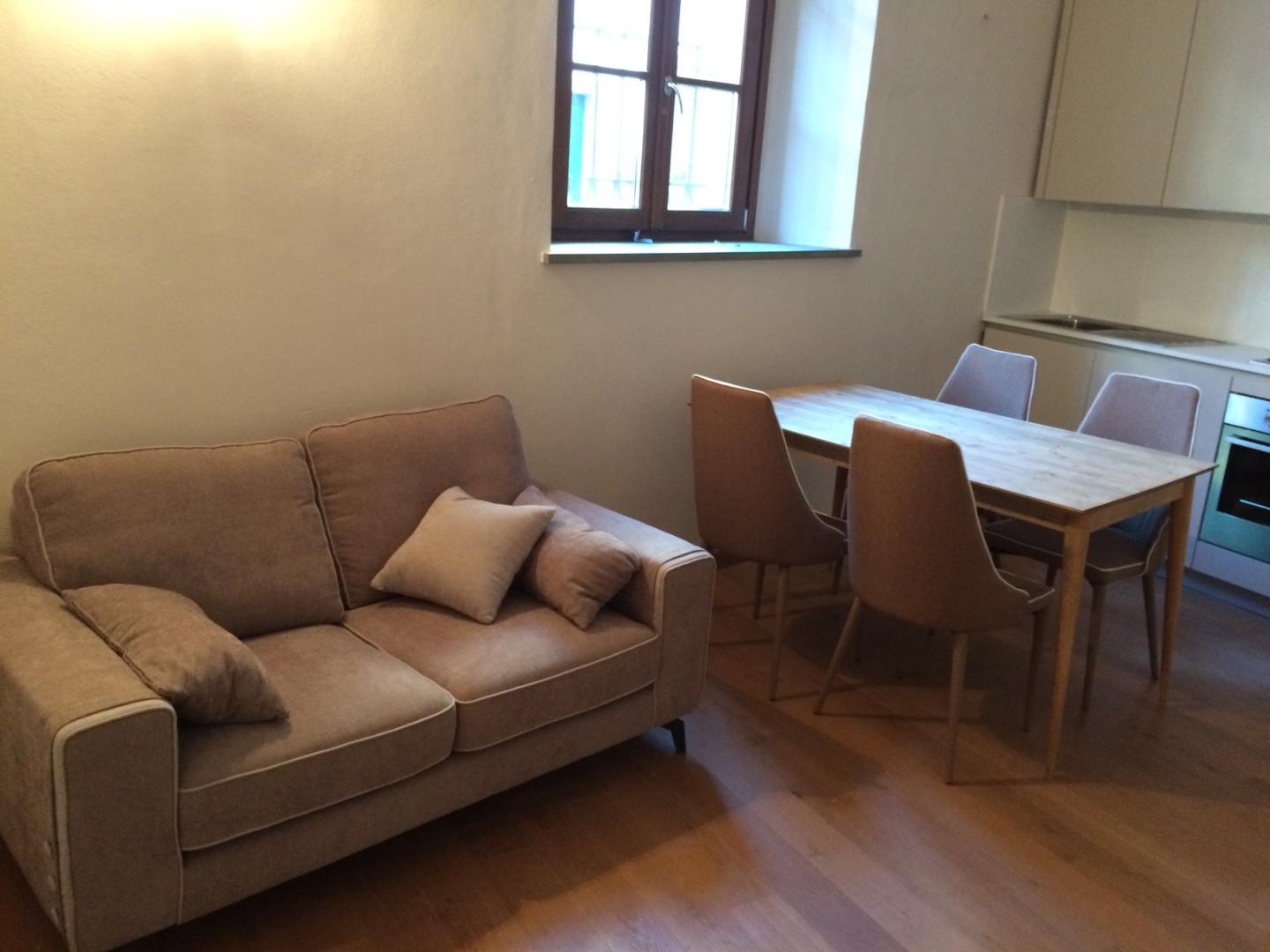 Trilocale arredato in affitto, Pisa santa maria