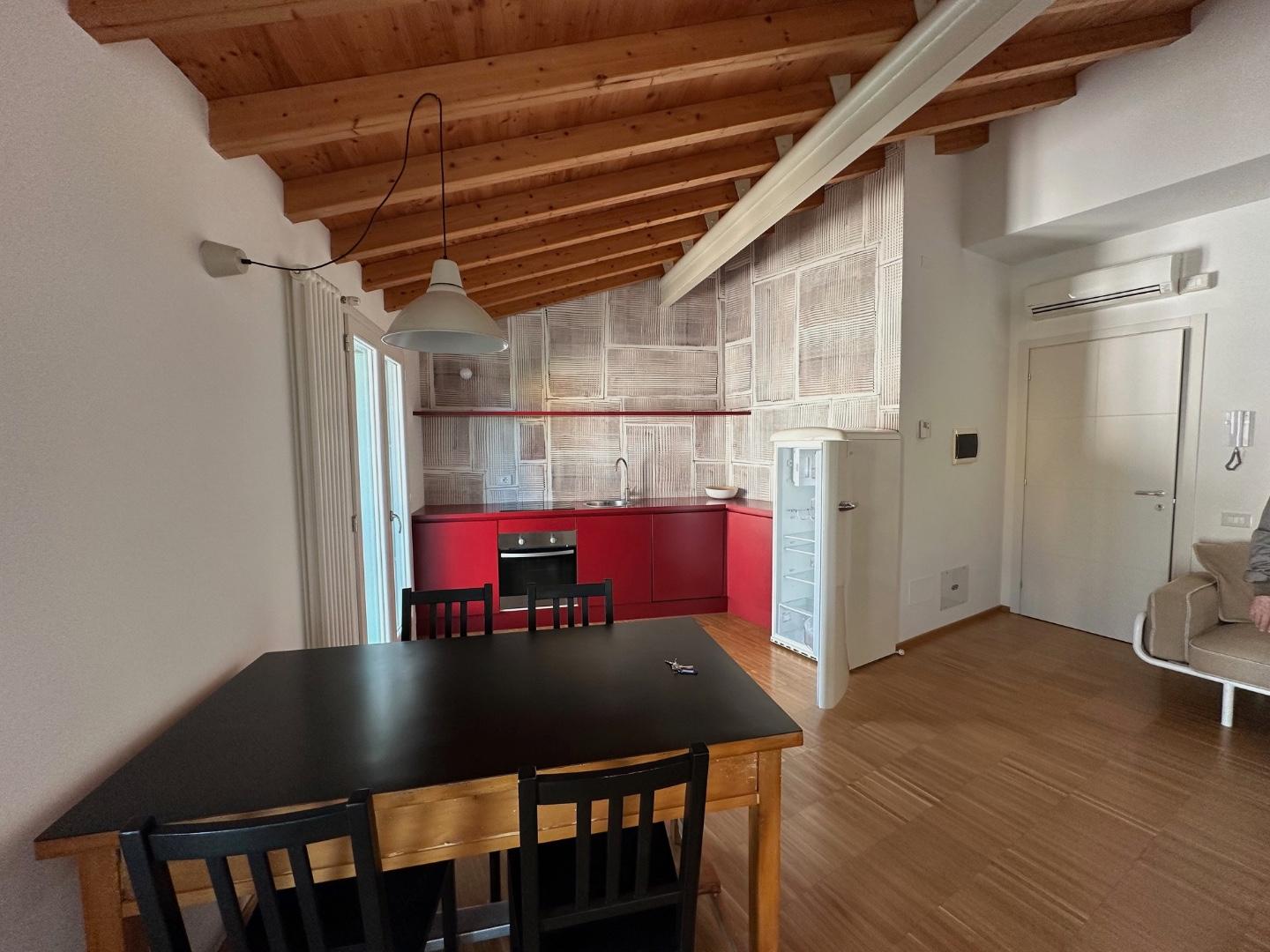 Bilocale arredato in affitto, Pisa santa marta