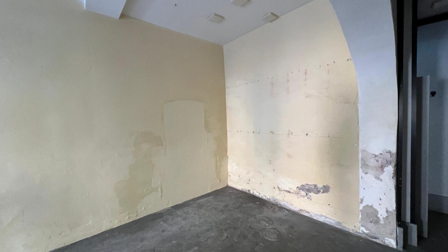 Locale commerciale in vendita, Pisa san martino