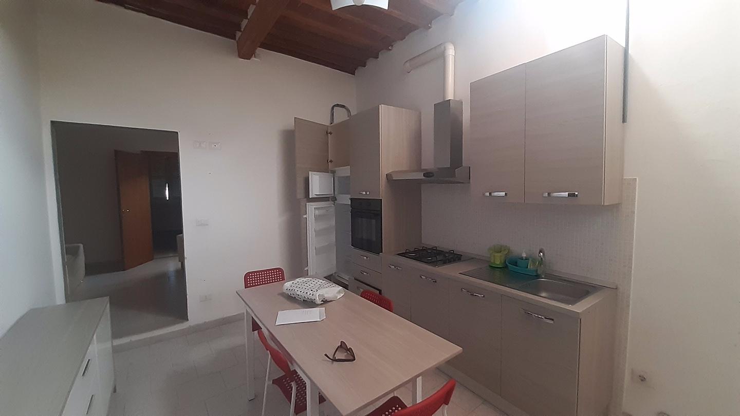 Quadrilocale arredato in affitto, Pisa san francesco