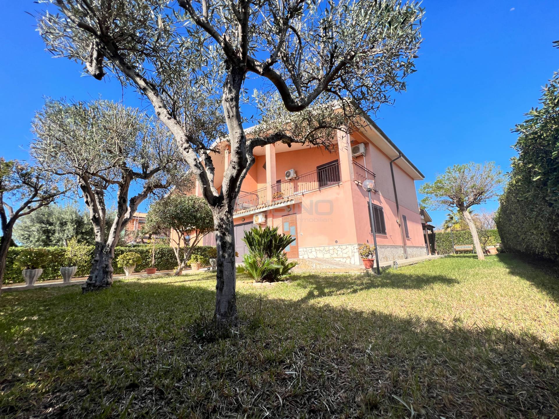 Villa con terrazzo, Siracusa santa panagia