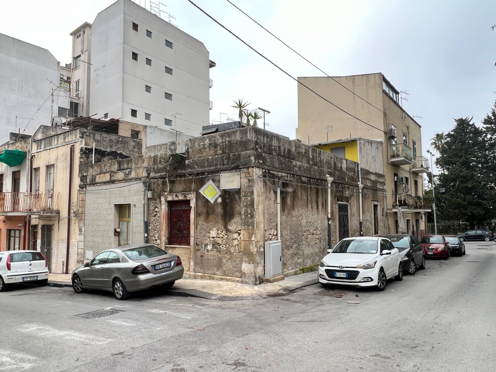 Casa indipendente con terrazzo, Siracusa borgata