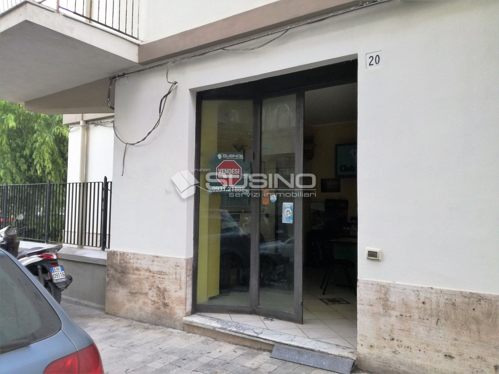 Locale commerciale in vendita a Siracusa, Piazza Adda