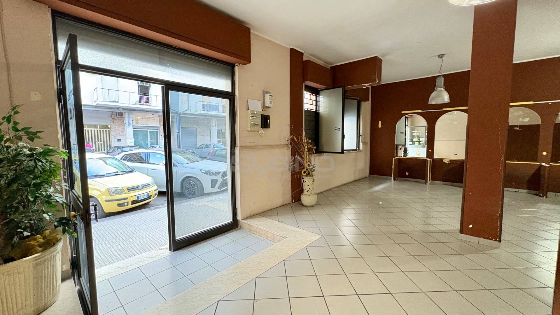Locale commerciale in affitto a Siracusa, Zecchino