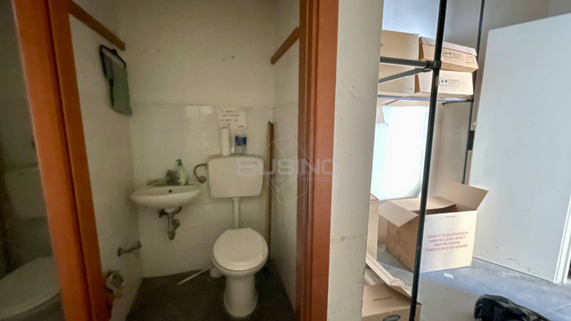 Locale commerciale in affitto a Siracusa, Piazza Adda