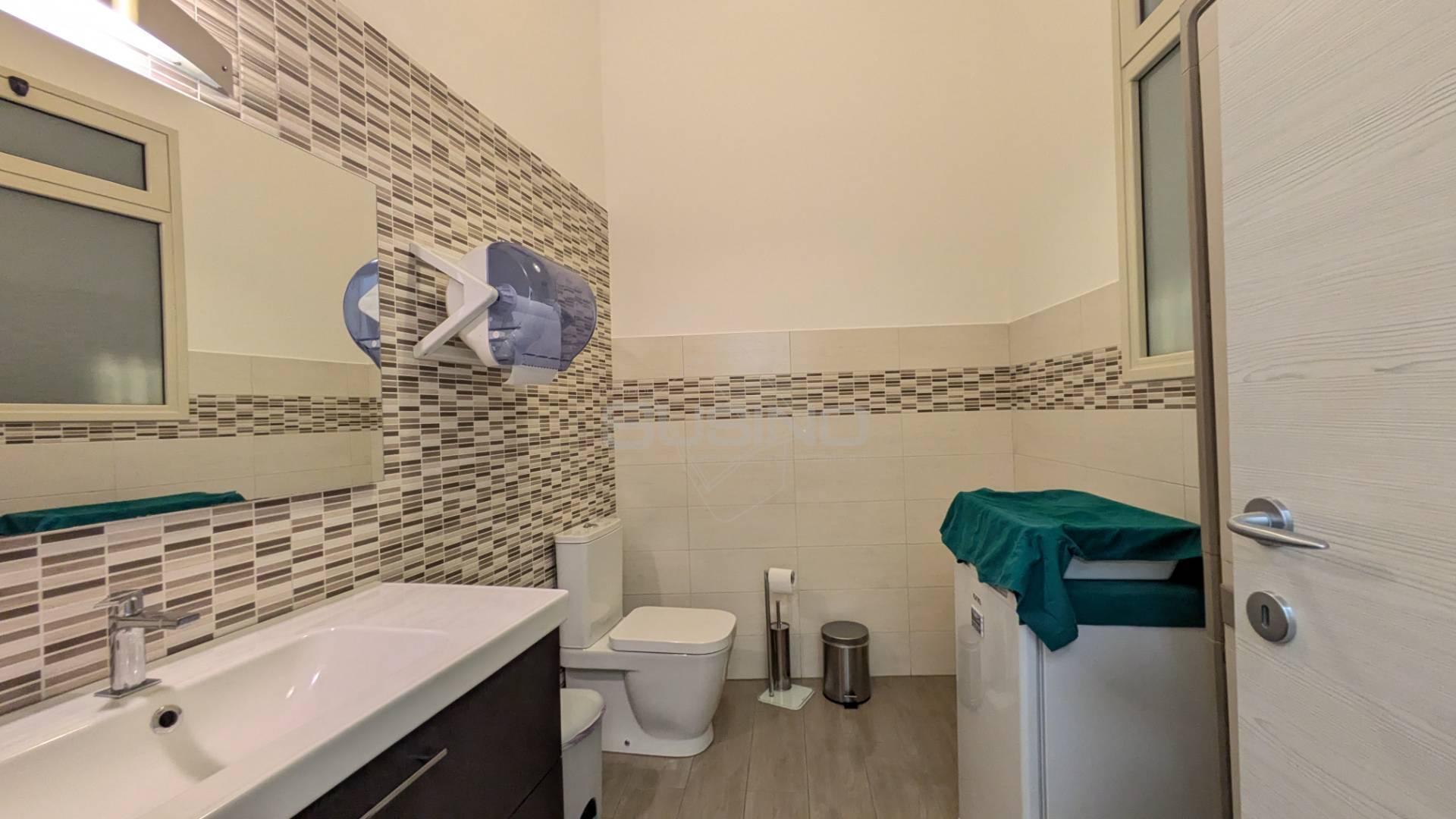 Studio/Ufficio in vendita a Floridia, Centro