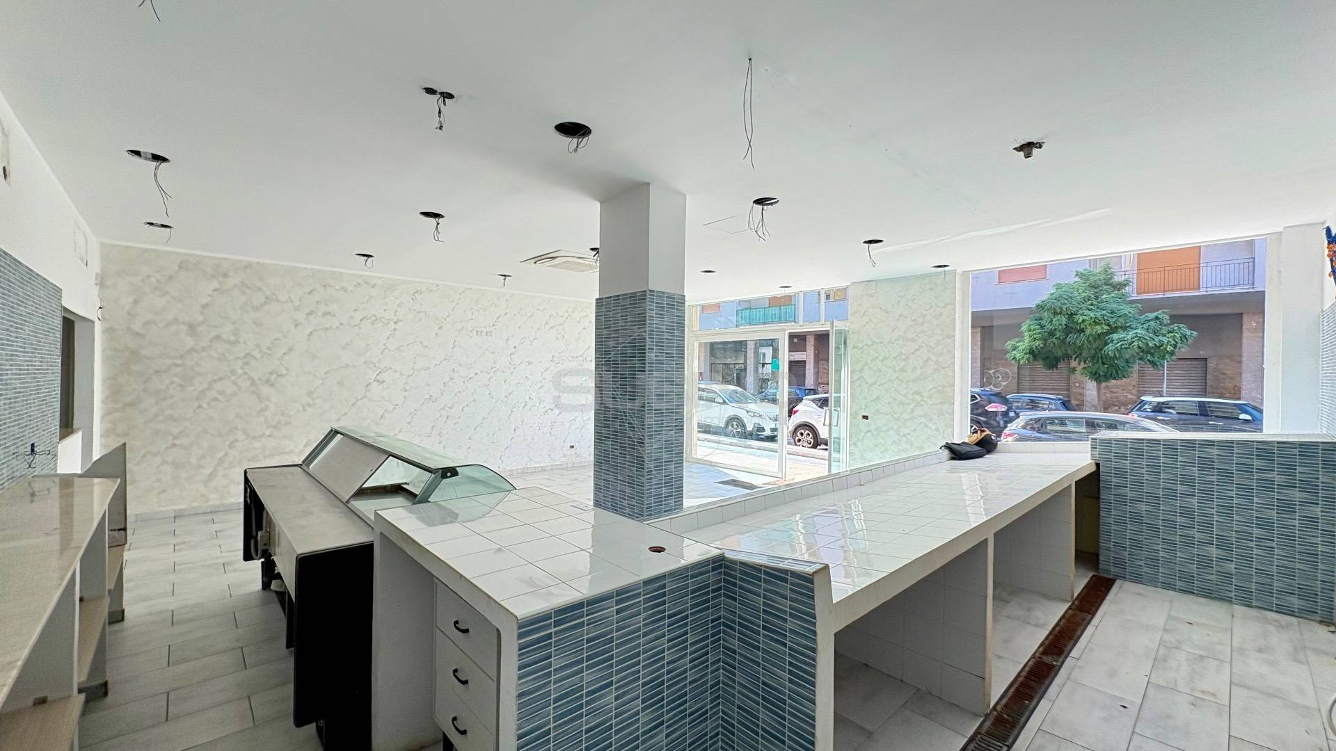 Locale commerciale in affitto a Siracusa, Tica-tisia