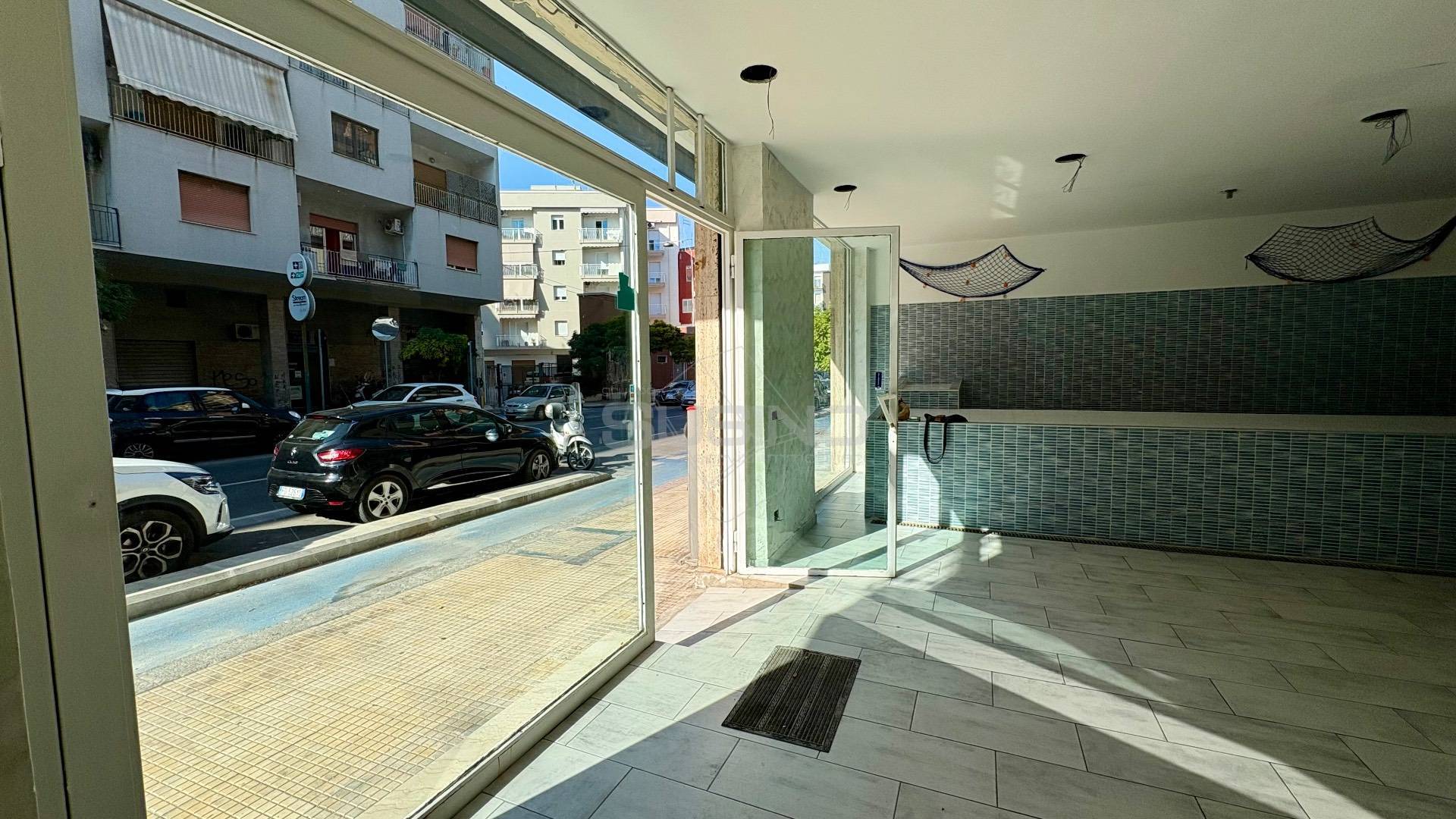 Locale commerciale in affitto a Siracusa, Tica-tisia