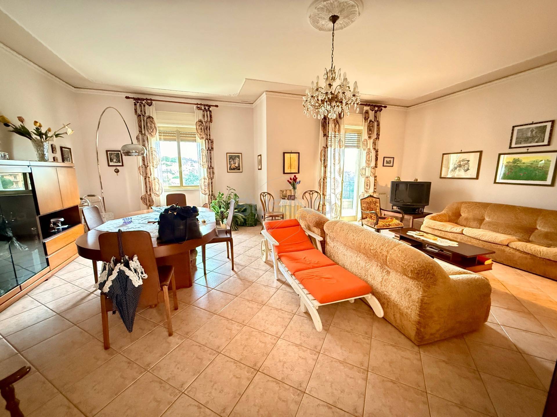 Appartamento in vendita a Siracusa, Akradina