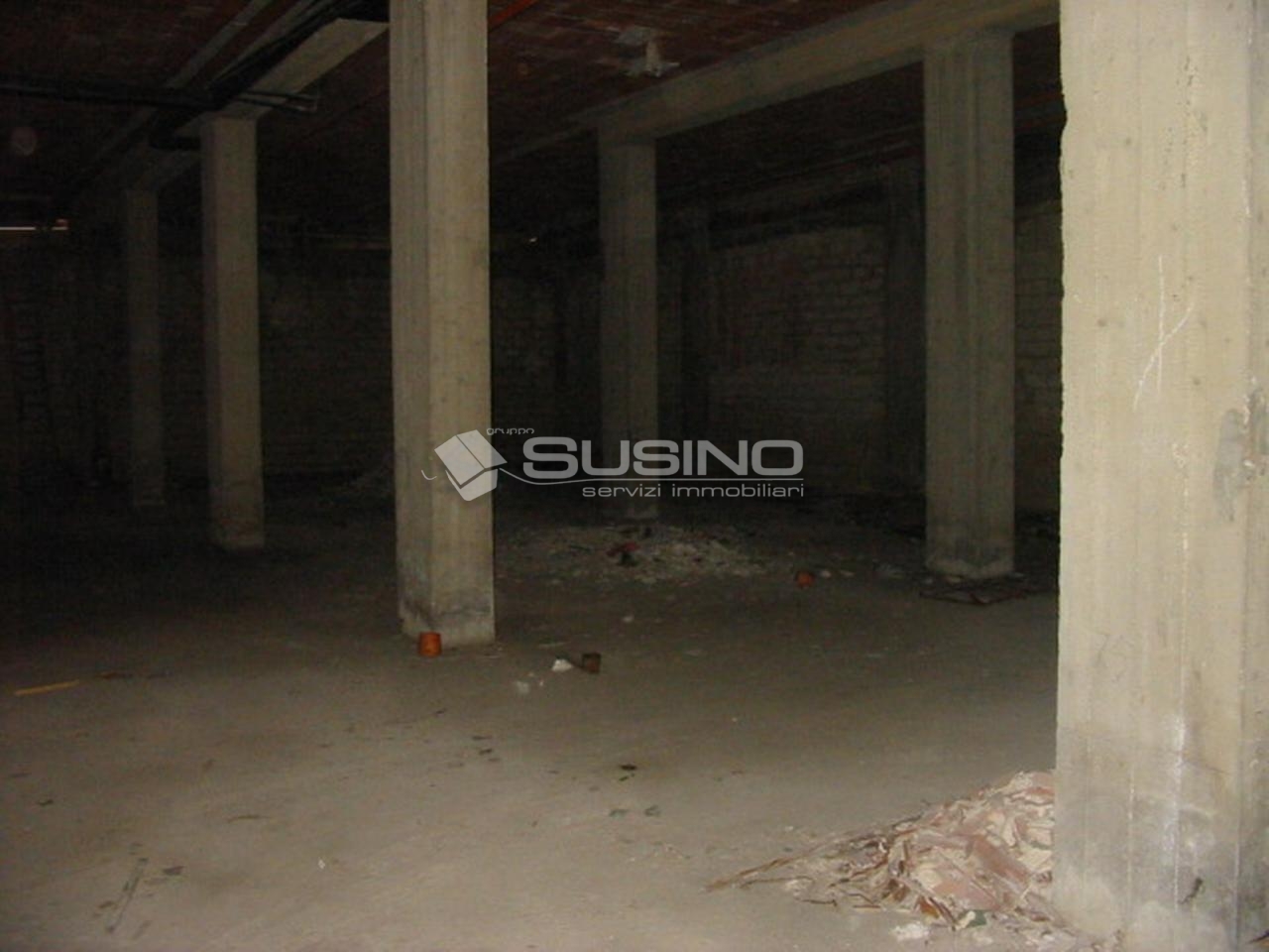 Locale commerciale in vendita a Siracusa, Tica-tisia