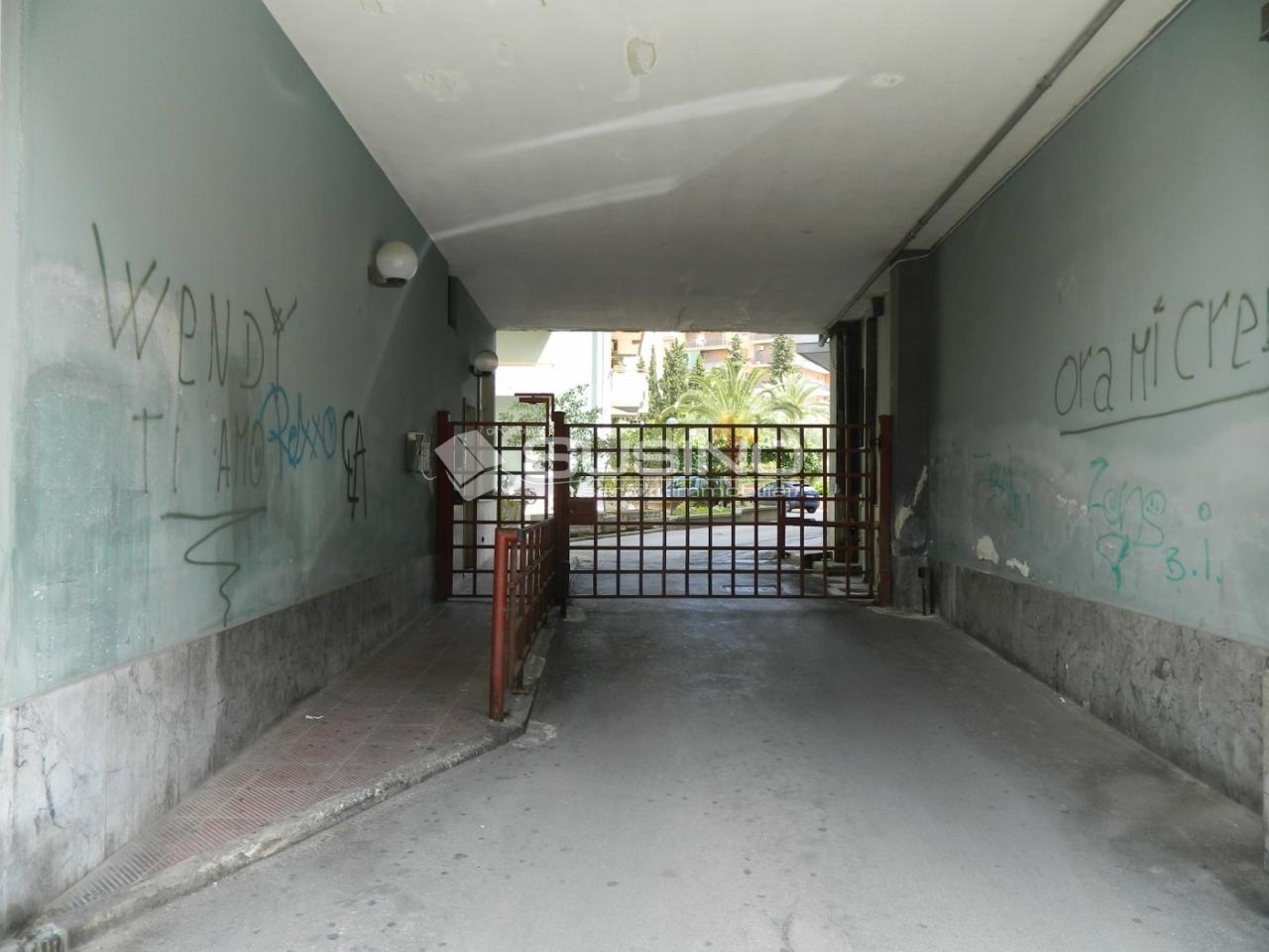 Garage in vendita a Siracusa, Teracati